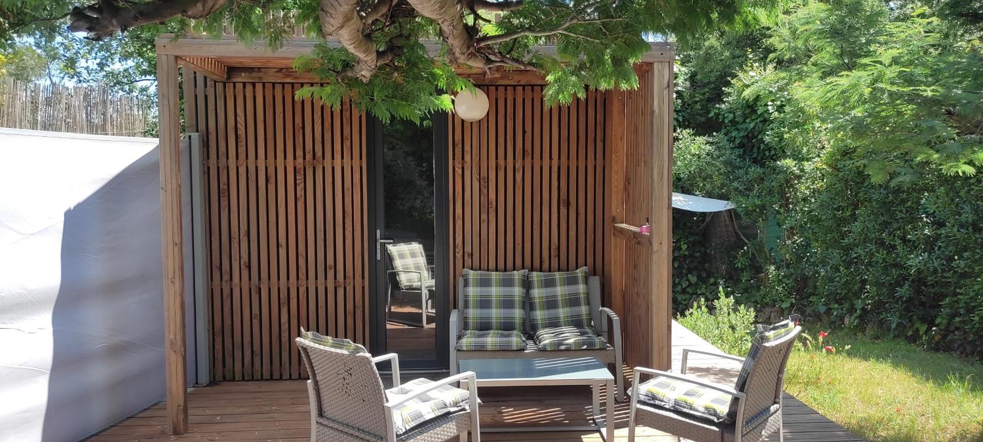 Joli Studio Climatise Avec Jacuzzi Prive Et Entree Independante Frejus Exterior photo
